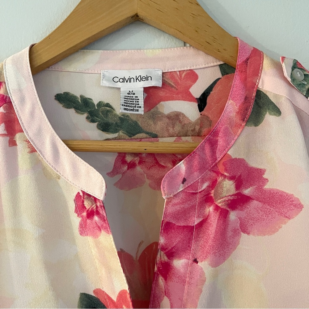 Calvin Klein Pink Floral Button Down Blouse Feminine Casual Workwear Weekendwear - Picture 7 of 8